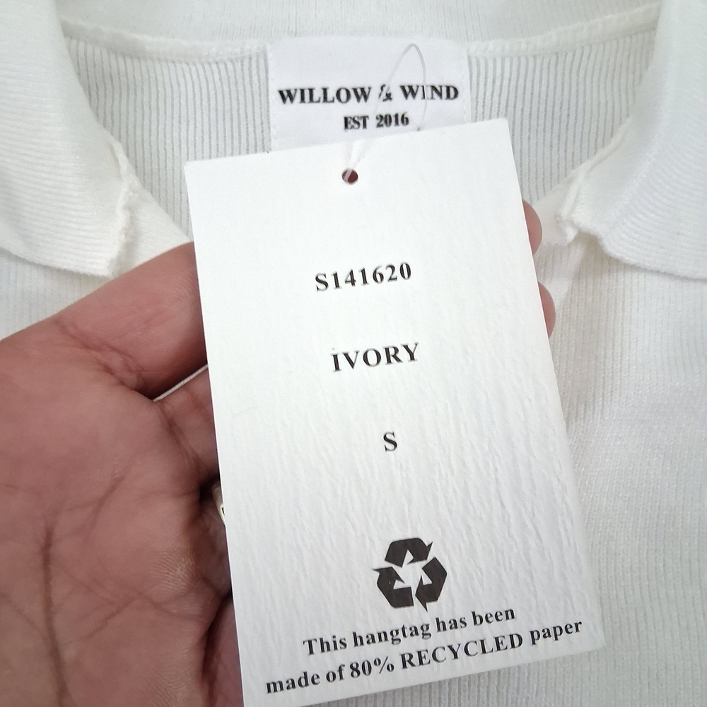 Brand NEW White Collared Sweater with Black Trim - Picture 6 of 7